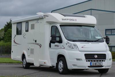 Rapido le Randonneur|Rapido 2010|Rapido le Randonneur|Separate shower unit|Island bed|L lounge|Washroom|L kitchen|Habitation rear to front|Surround lounge|